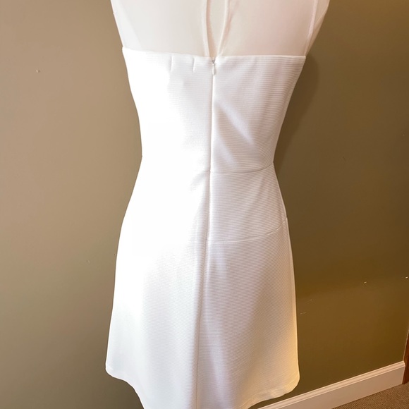 Formal dress. - Picture 2 of 9